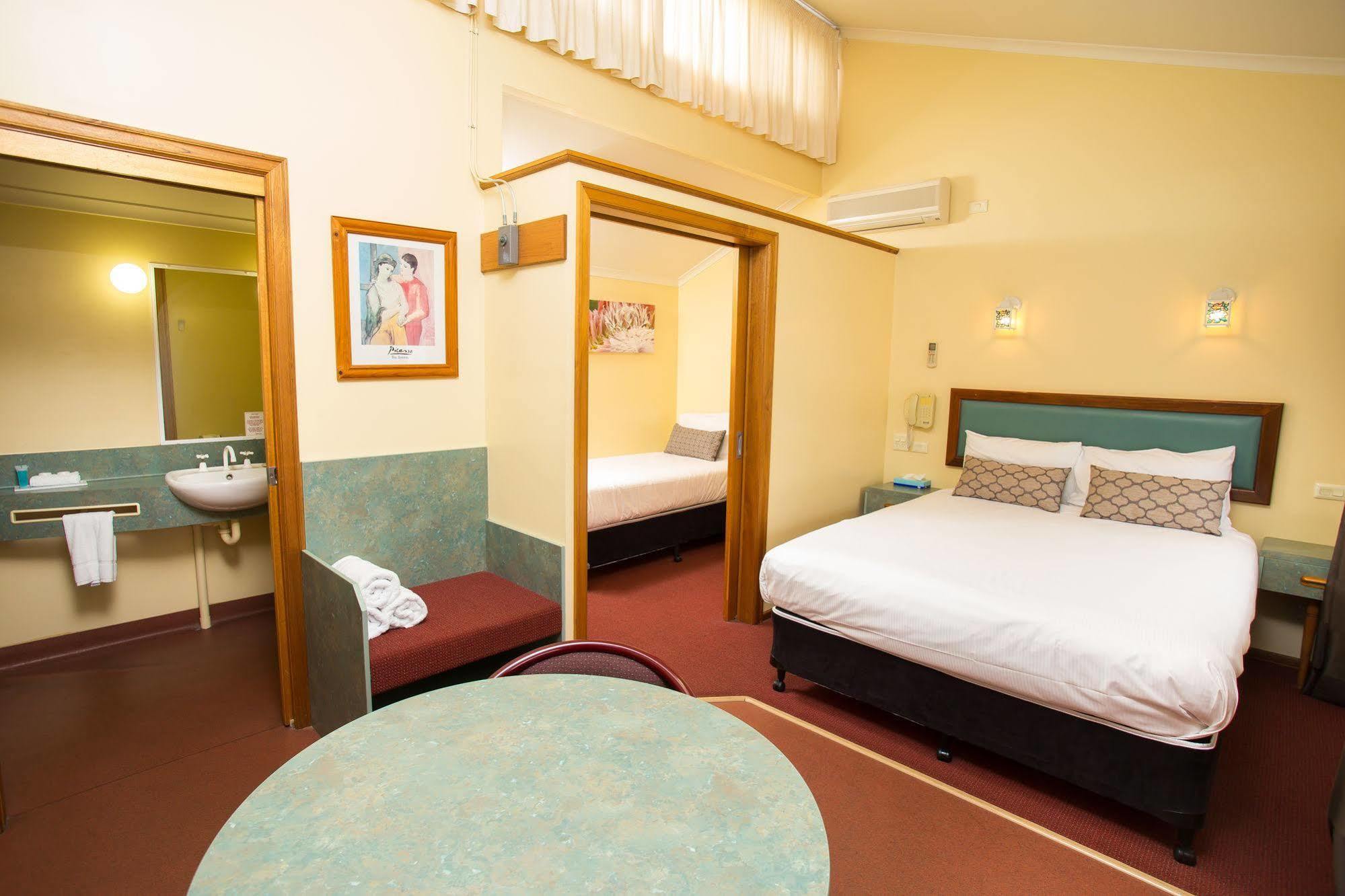 Downs Motel Toowoomba Eksteriør bilde