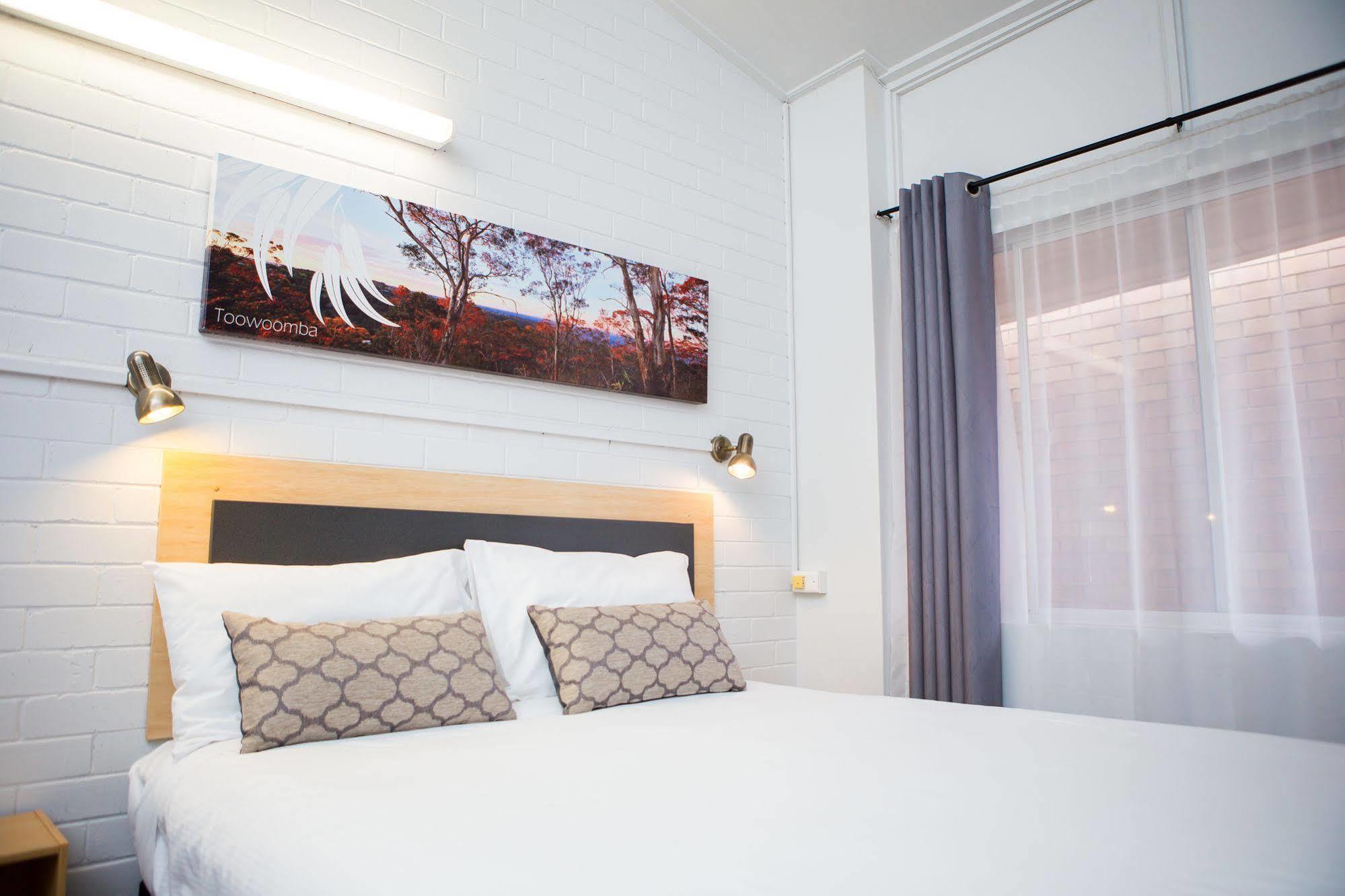 Downs Motel Toowoomba Eksteriør bilde